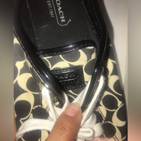 COACH *Authentic* 5.5 ETTA Heritage Stripe Blk/Wht Signature sneakers - Picture 10 of 13